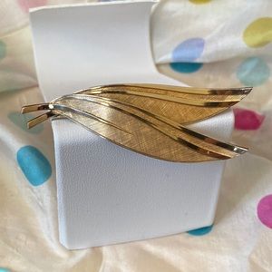 VTG- Carl Art- Sterling & Rolled Gold- Stylized Double Feather Beooch